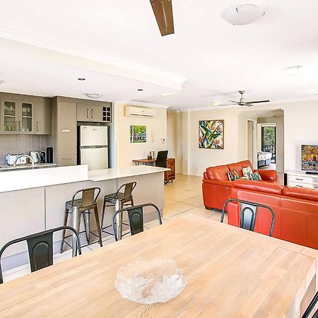 Elysium Apartments Palm Cove Esterno foto