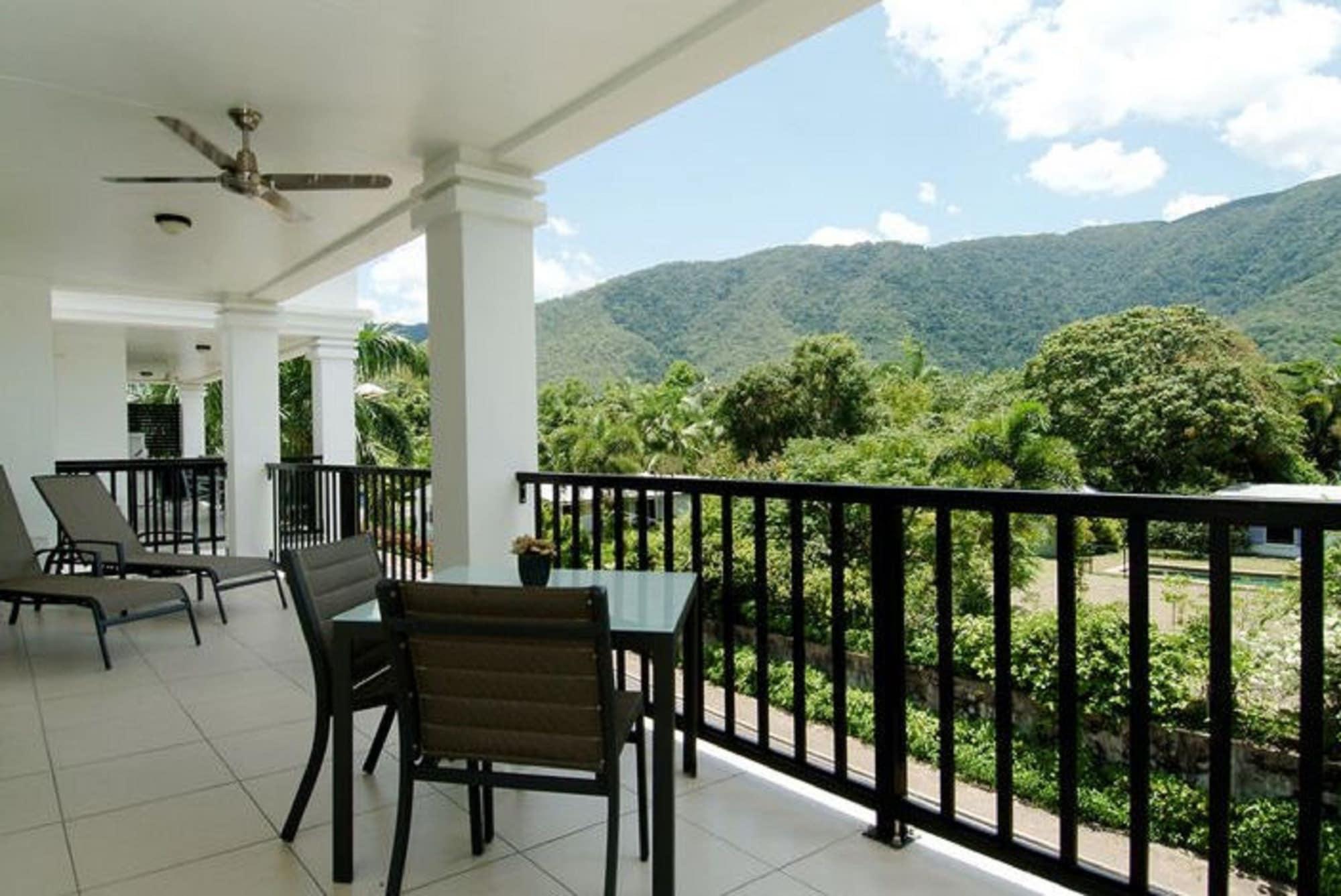 Elysium Apartments Palm Cove Esterno foto