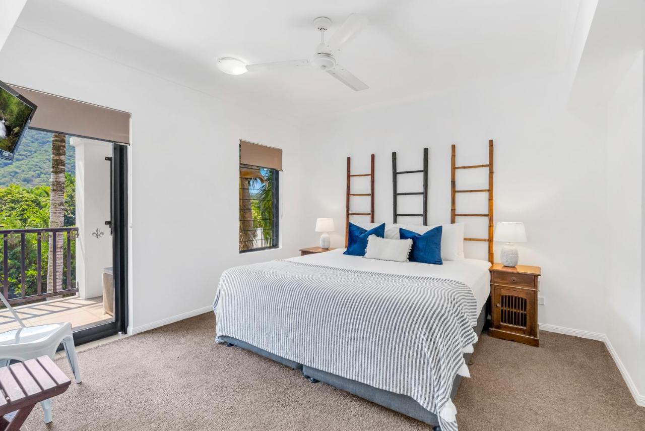 Elysium Apartments Palm Cove Esterno foto