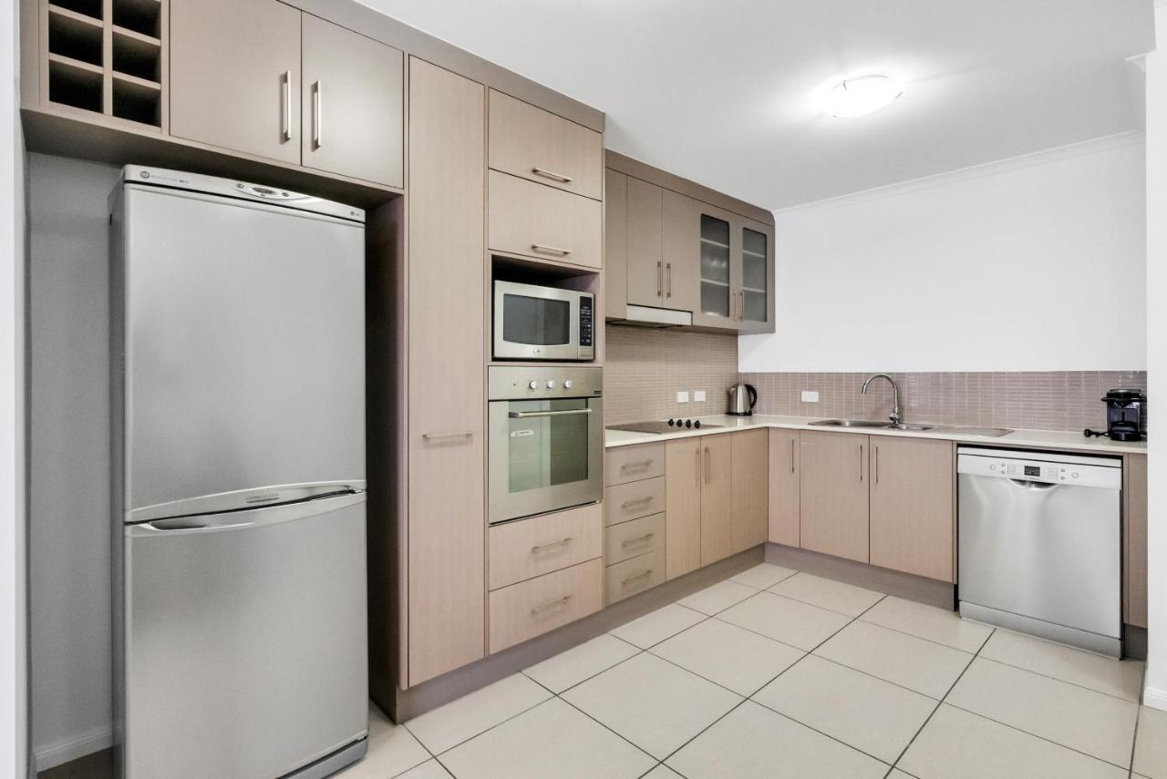 Elysium Apartments Palm Cove Esterno foto