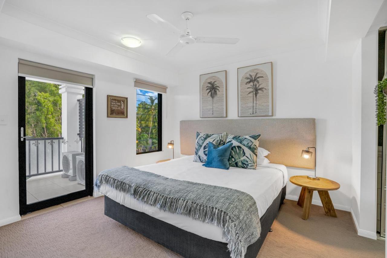Elysium Apartments Palm Cove Esterno foto