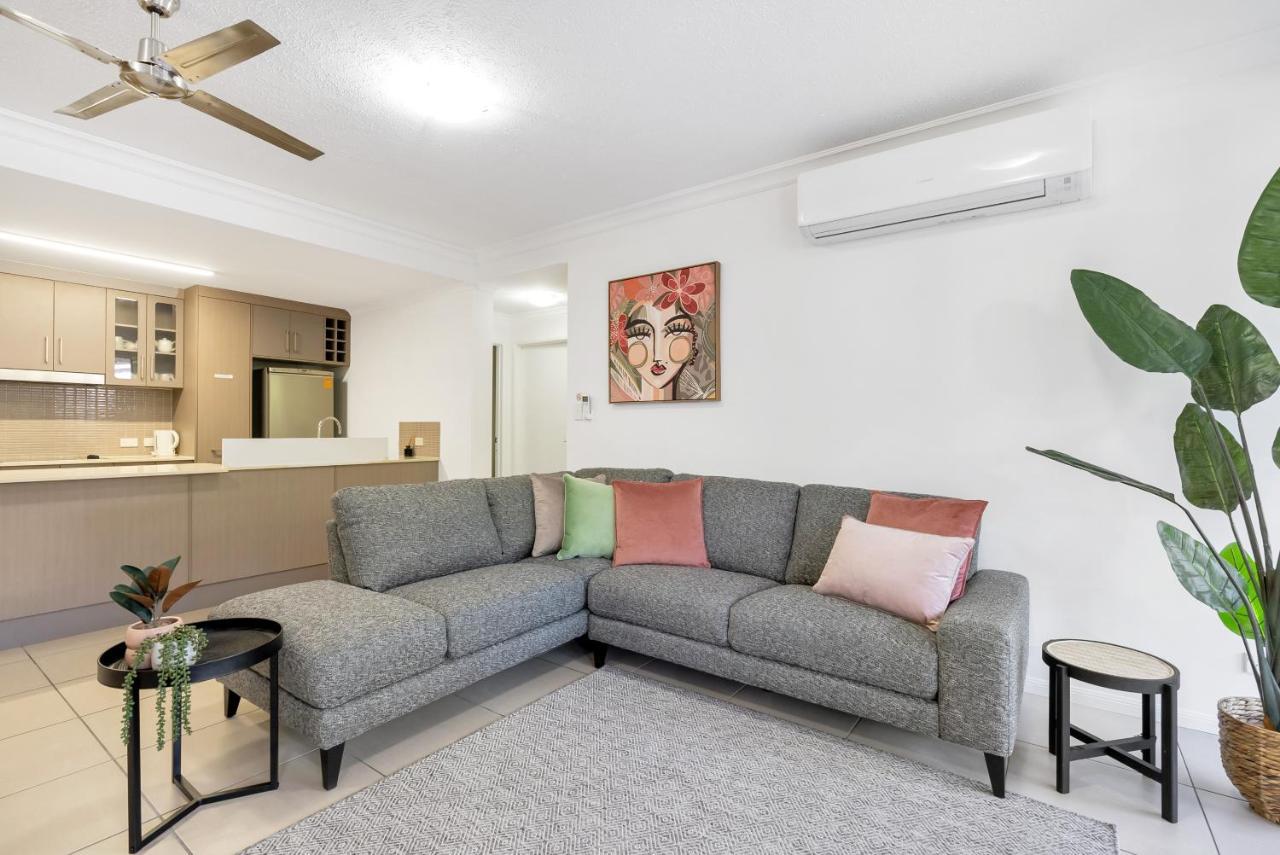 Elysium Apartments Palm Cove Esterno foto