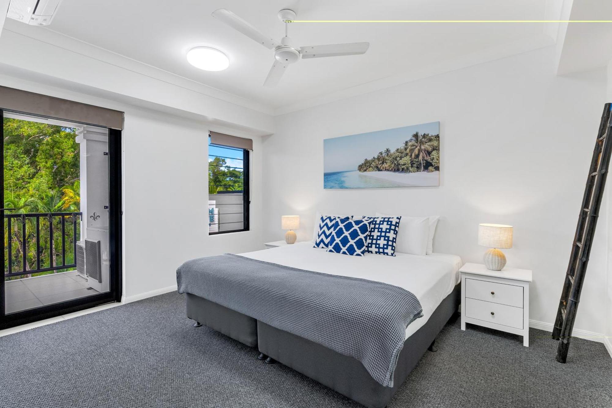 Elysium Apartments Palm Cove Esterno foto