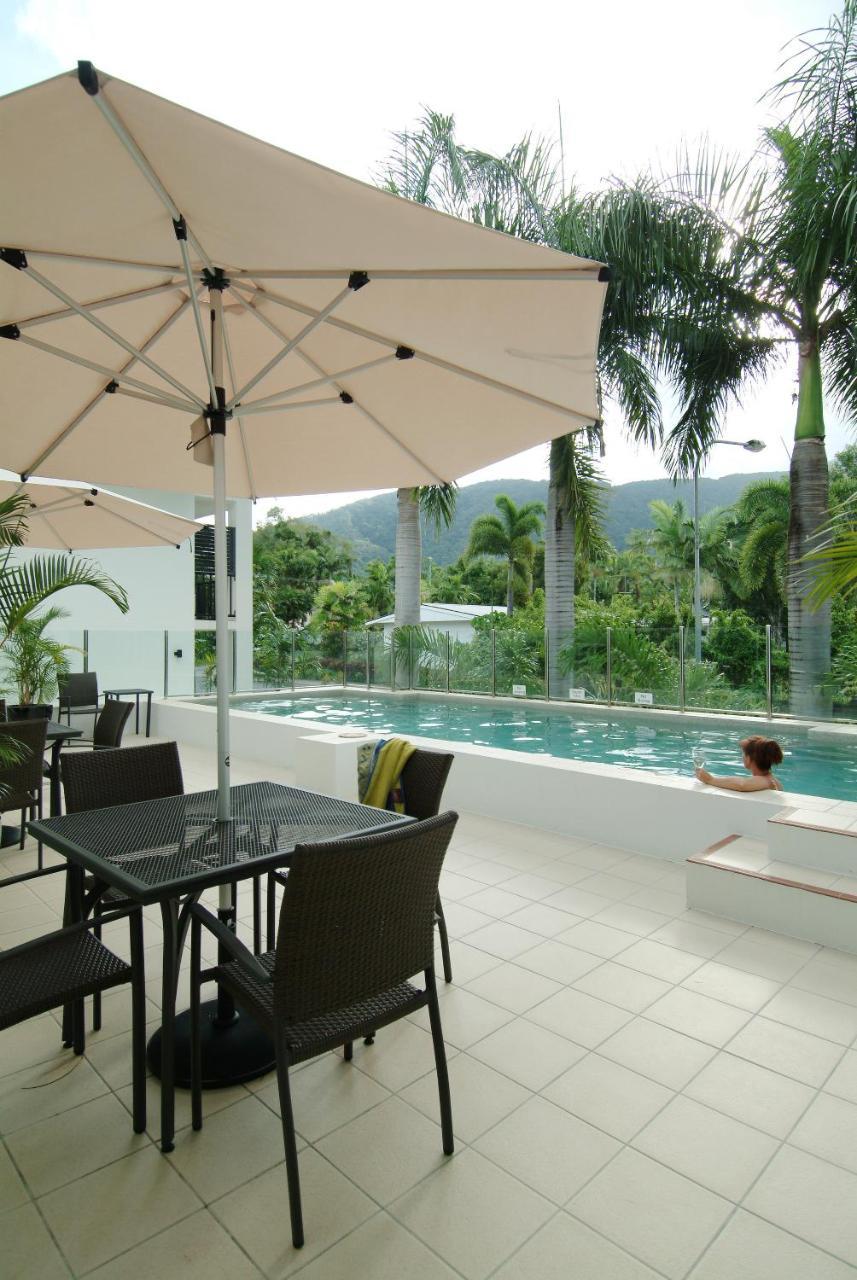 Elysium Apartments Palm Cove Esterno foto
