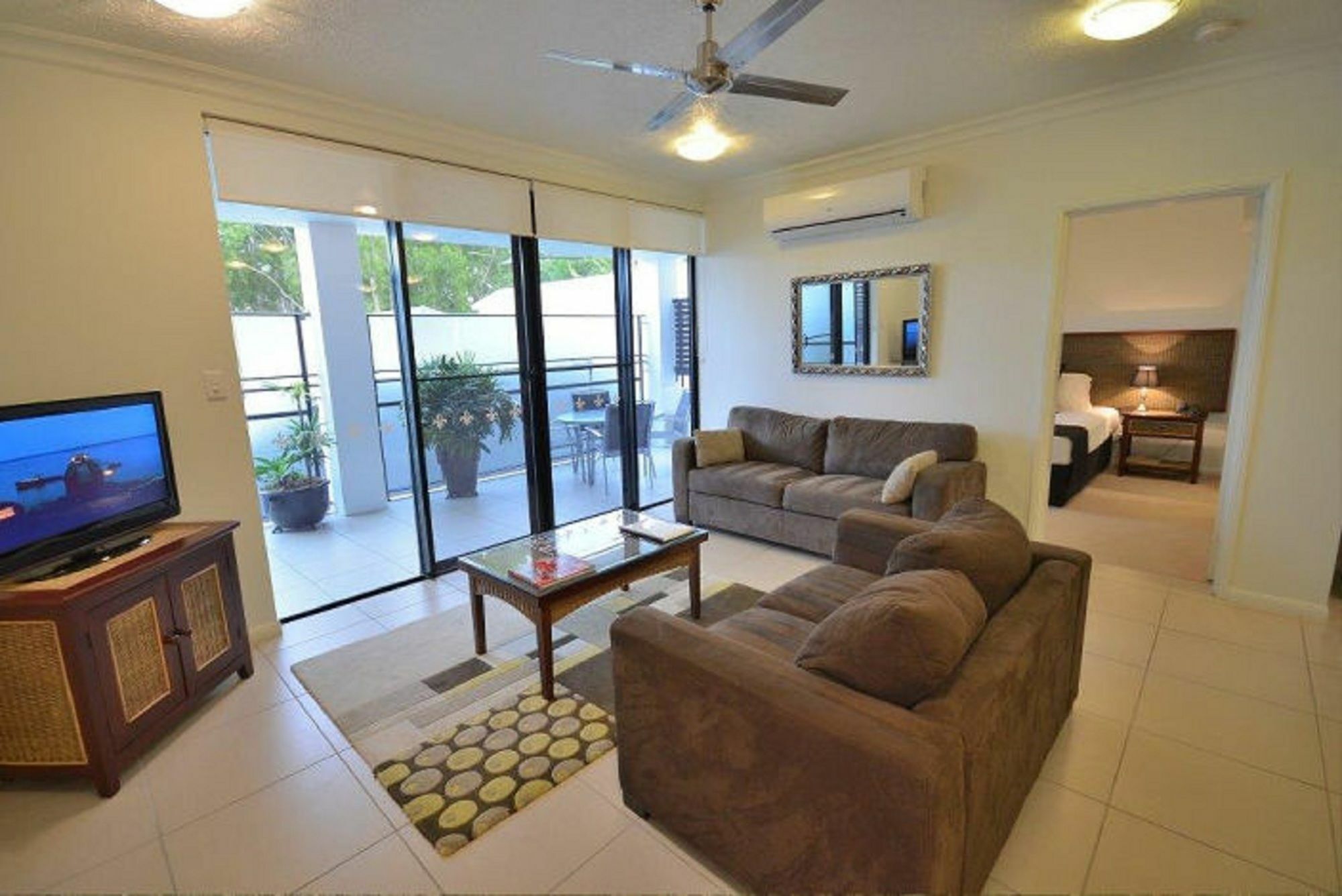 Elysium Apartments Palm Cove Esterno foto