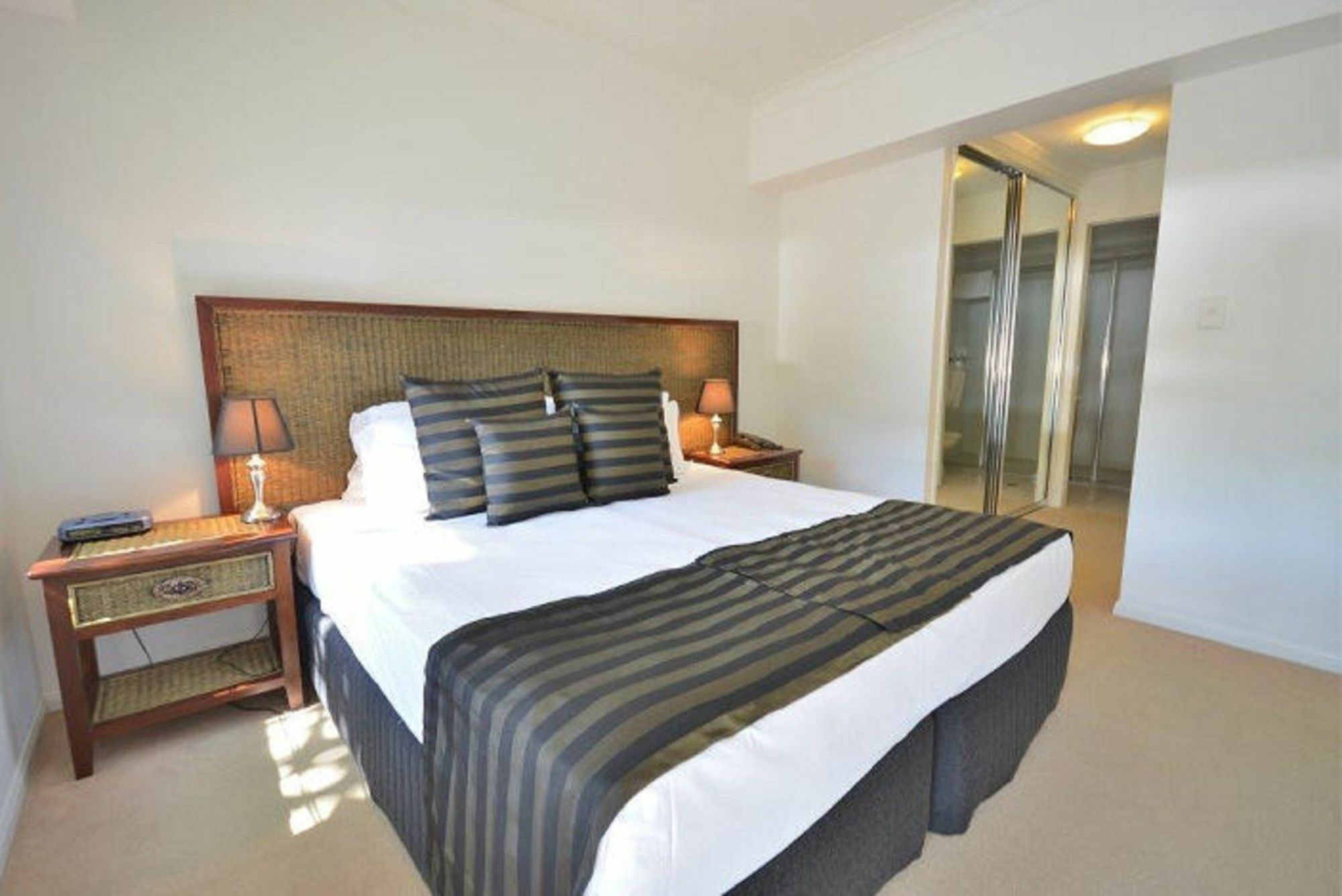Elysium Apartments Palm Cove Esterno foto